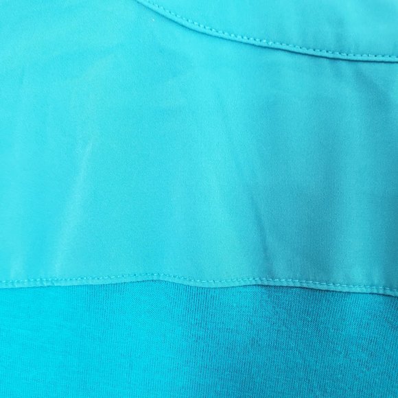 Banana Republic Roll Tab Utility Popover Shirt - Medium - Picture 3 of 7